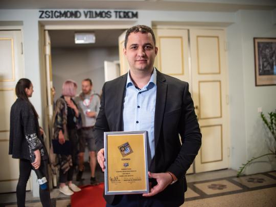 Kovács Tamás alpolgálmester az Origo Film Group és a Hollywood Tanács díjával